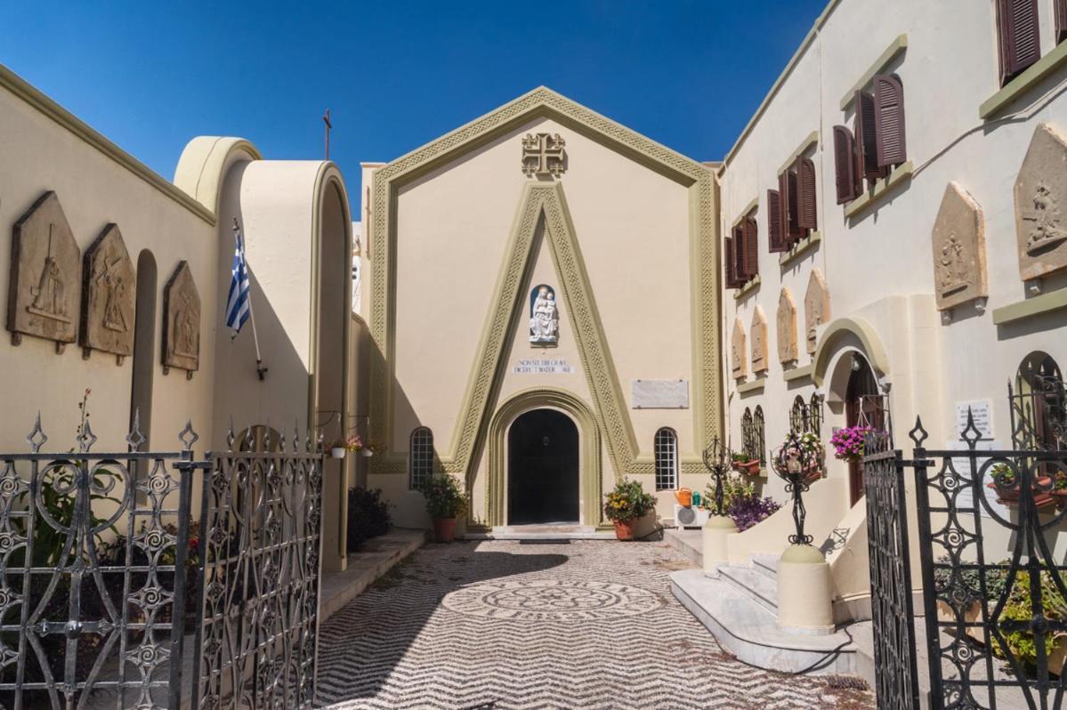 Maison Masse - Holiday Home With Private Courtyard (Adults Only) Rhodes City Екстериор снимка