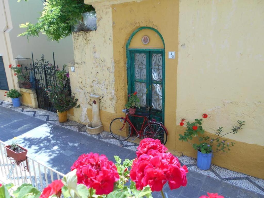 Maison Masse - Holiday Home With Private Courtyard (Adults Only) Rhodes City Екстериор снимка